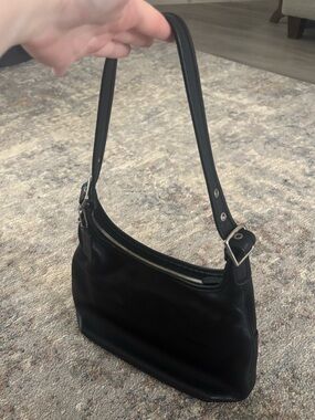 Coach Classic Black Leather Shoulder Bag